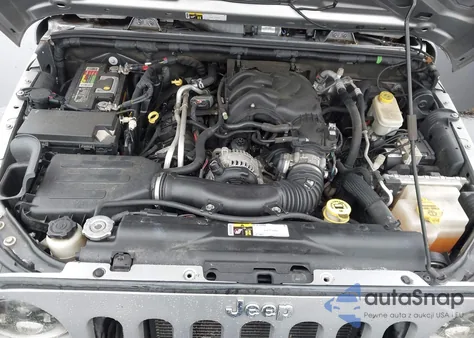 2016 Jeep Wrangler Unlimited Sport z USA, uszkodzony, nr VIN 1C4BJWDG0GL187684